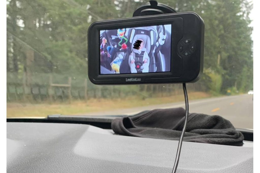 The LeeKooLuu USB Baby Car Camera for Seat