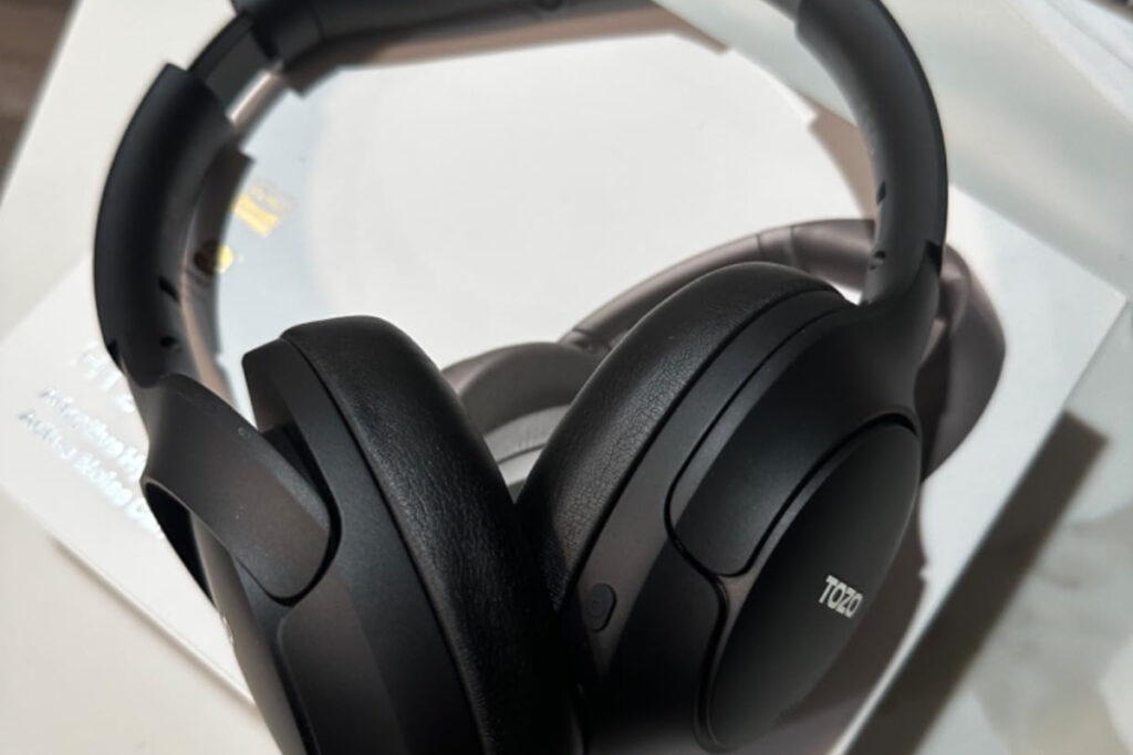 HT2 headphones