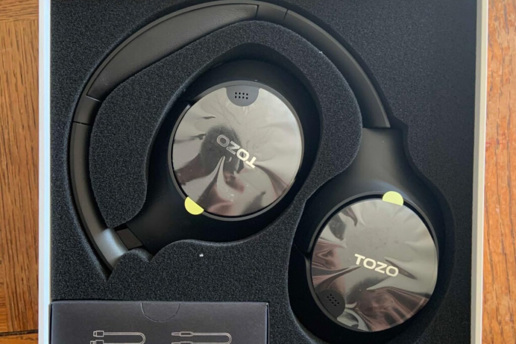 TOZO ht2 headphones